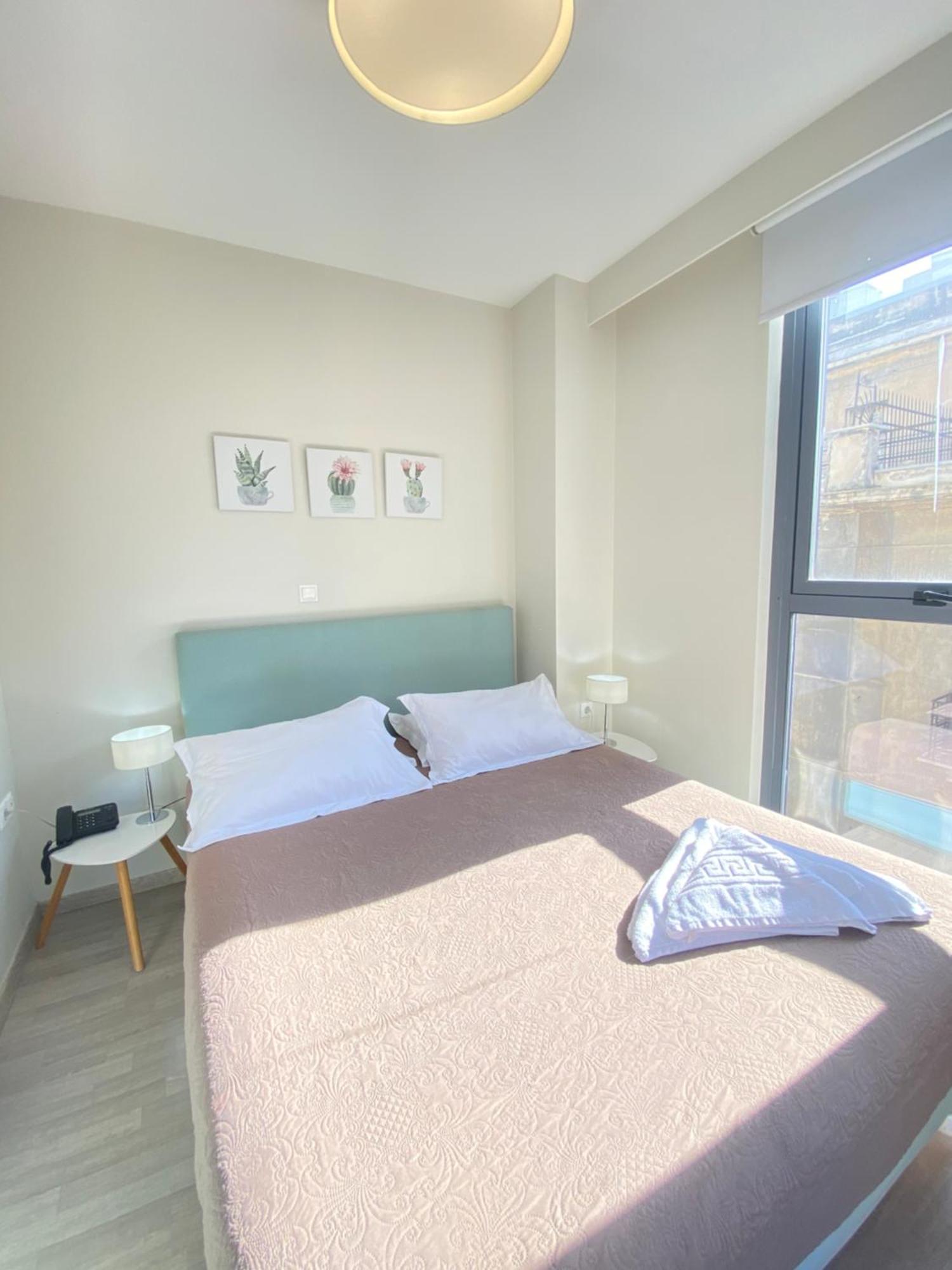 ทินส์ บูทิก สวีท Hotel เอเธนส์ ภายนอก รูปภาพ