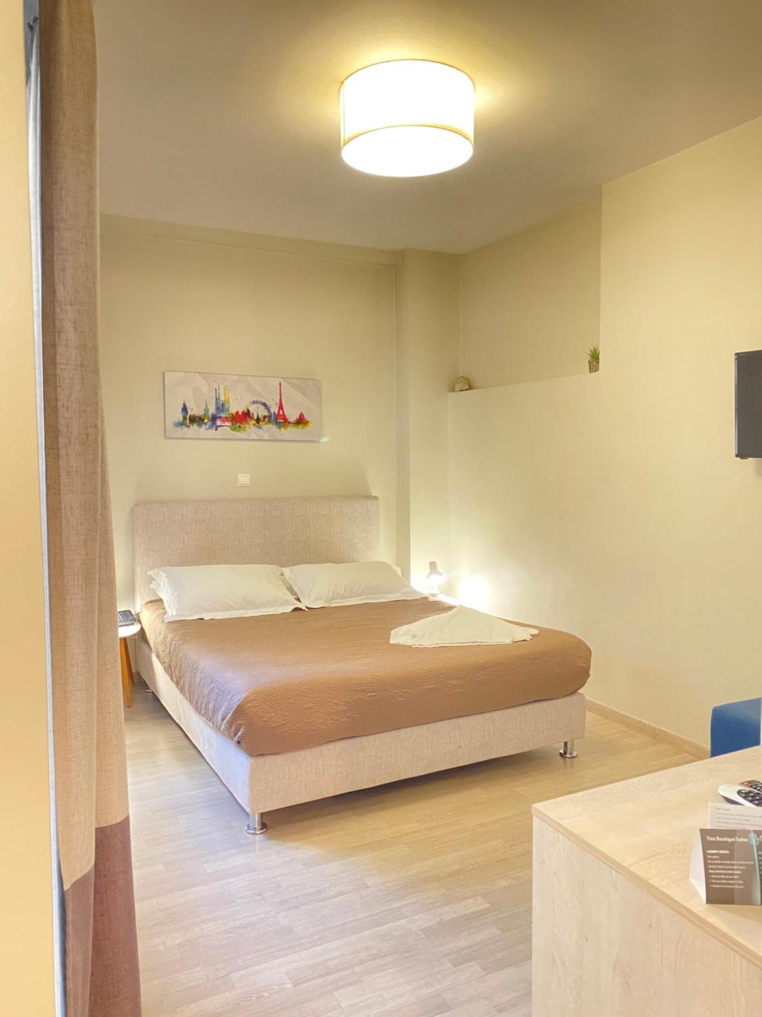 ทินส์ บูทิก สวีท Hotel เอเธนส์ ภายนอก รูปภาพ