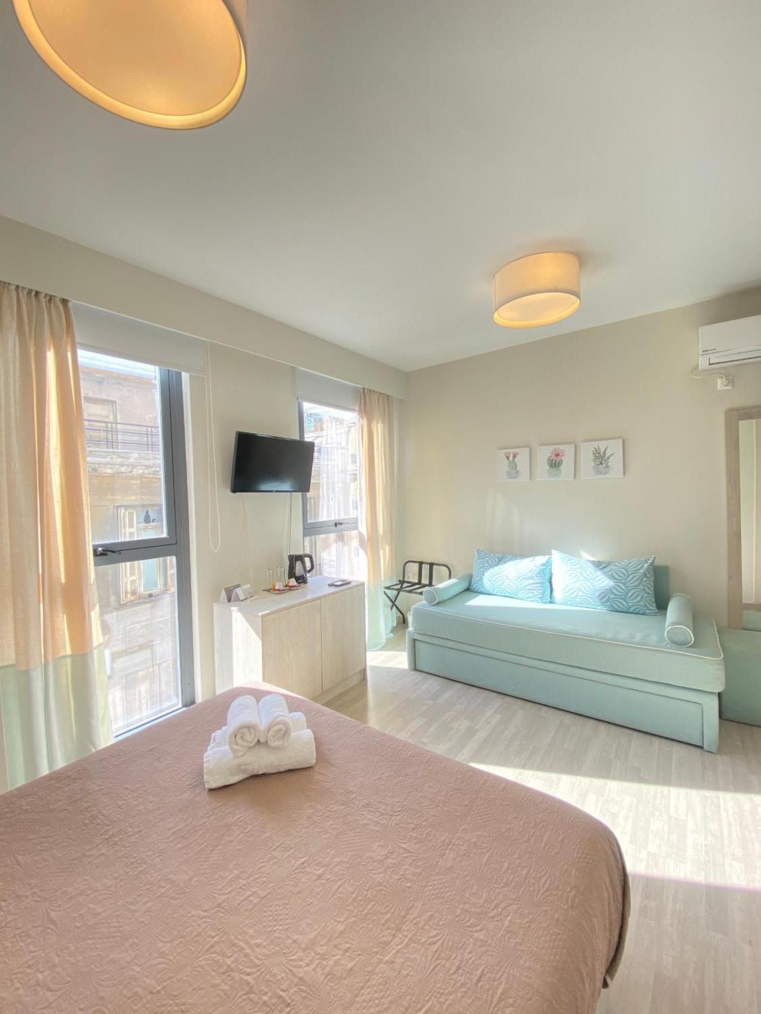 ทินส์ บูทิก สวีท Hotel เอเธนส์ ภายนอก รูปภาพ