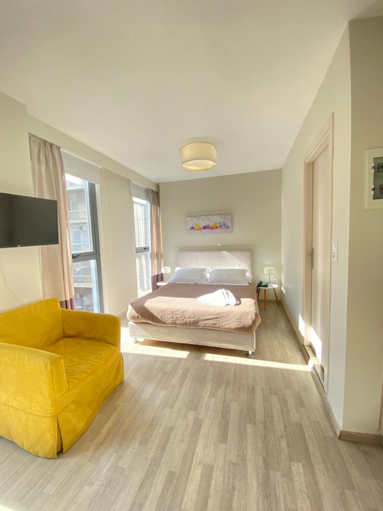 ทินส์ บูทิก สวีท Hotel เอเธนส์ ภายนอก รูปภาพ